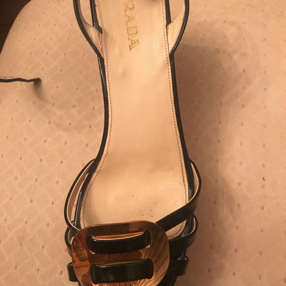 Prada shoes. Made in Italy, size 11 - Picture 3 of 7